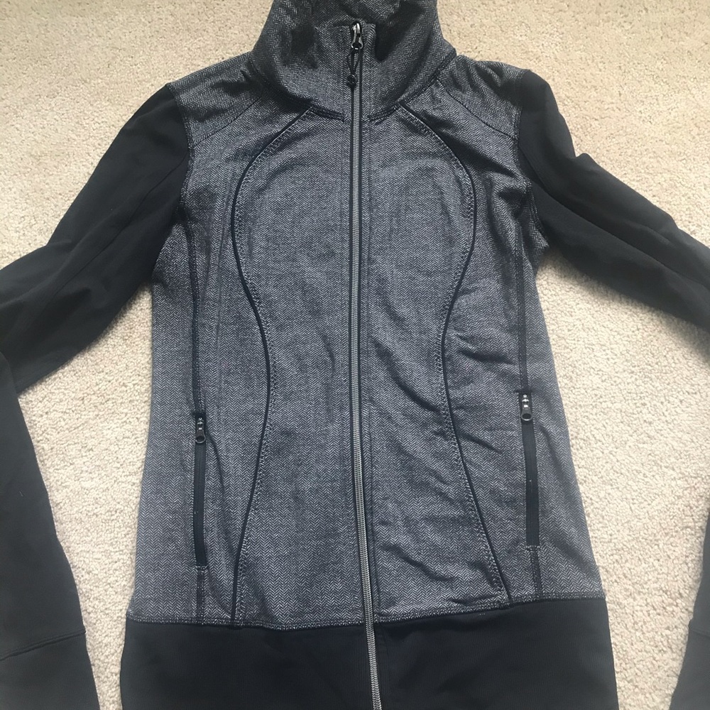 Lululemon Grey/black herringbone jacket size 4